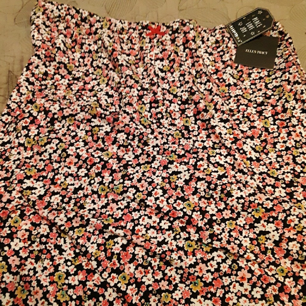 NWT Ellen Tracy pajama pants.